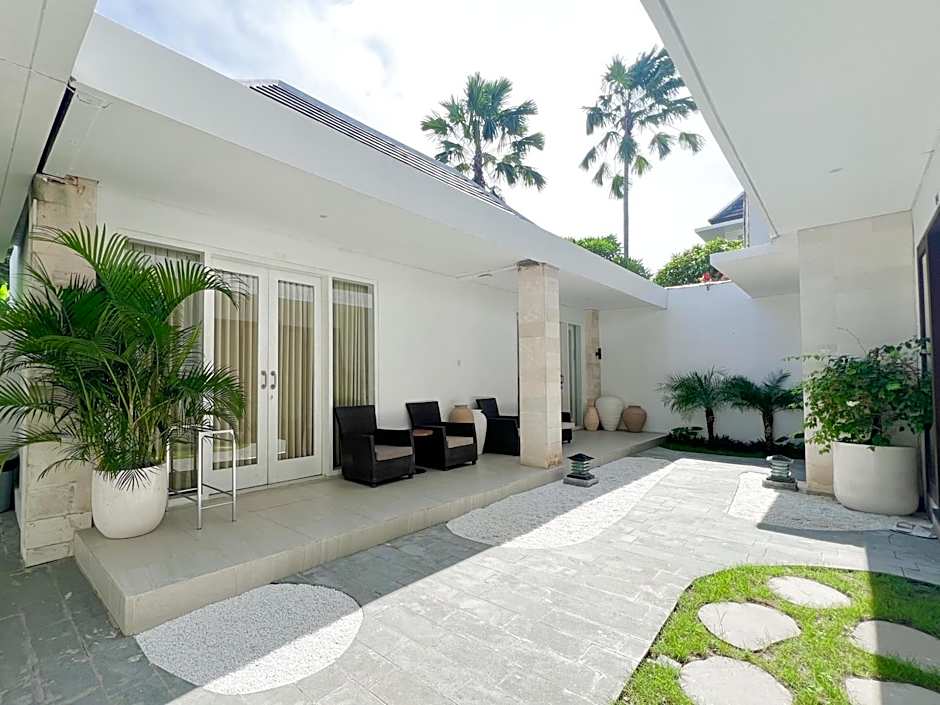 Apple Villas & Apartments, close to Canggu & Seminyak