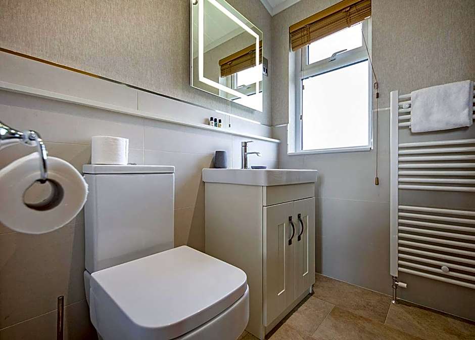 Athelington Hall Farm Lodges