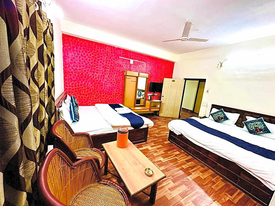 Hotel SSR Palace Mount Abu
