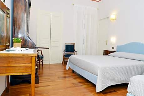 Comfort Triple Room