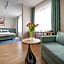 Hotel H12