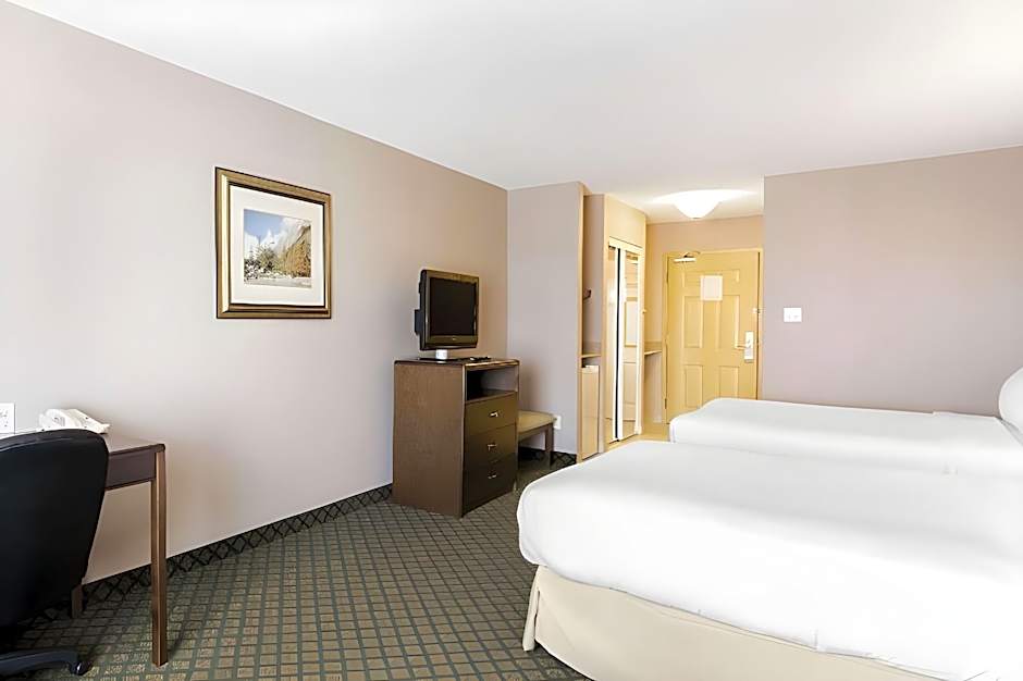 Clarion Hotel & Conference Center Sherwood Park