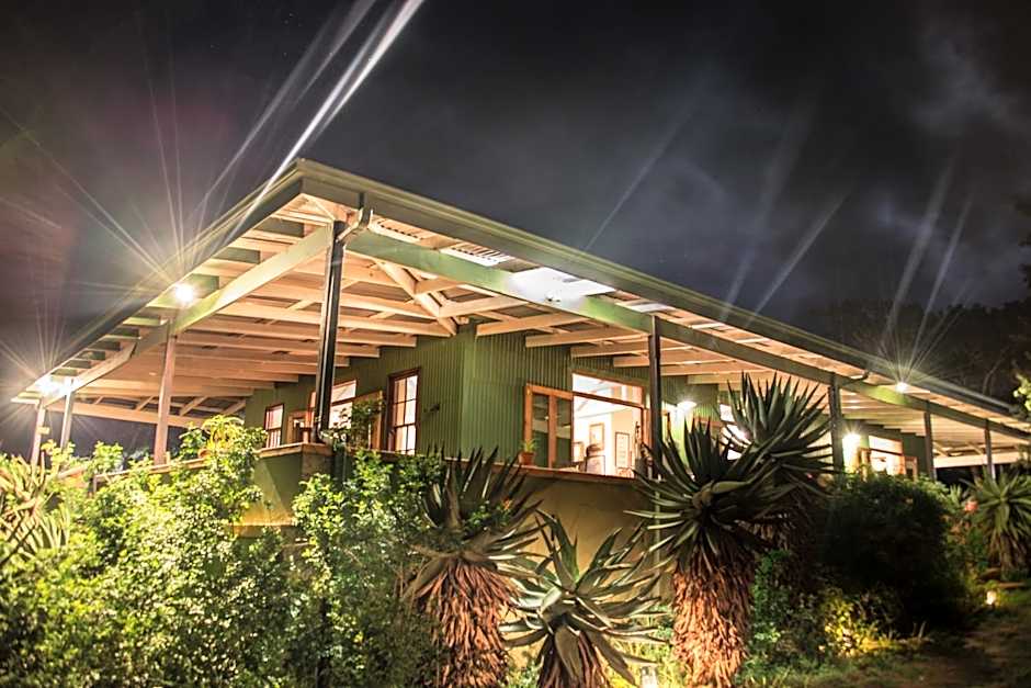 Three Tree Hill Lodge