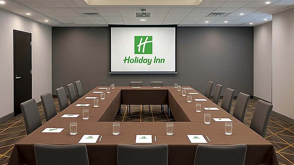 Holiday Inn & Suites Mississauga West / Meadowvale By IHG