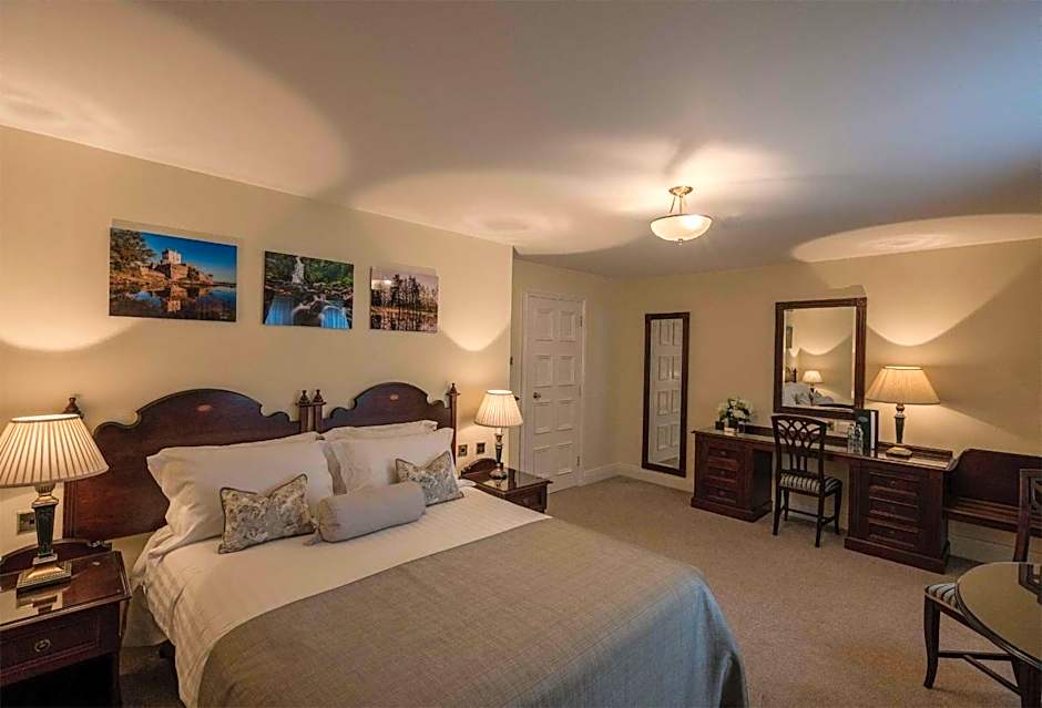 Tullyglass House Hotel