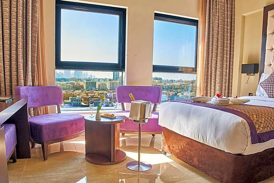 Carlton Dubai Creek Hotel