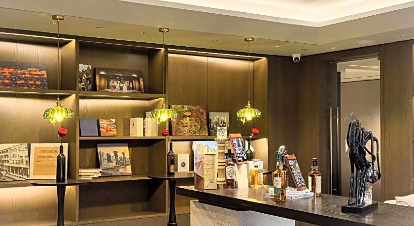 Yuexiu Hotel Guangzhou, Curio Collection by Hilton