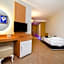 Blue Wave Suite Hotel