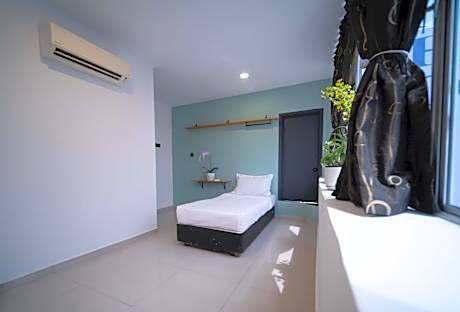 Superior Single Room