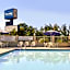 Travelodge by Wyndham Ridgeway Martinsville Area
