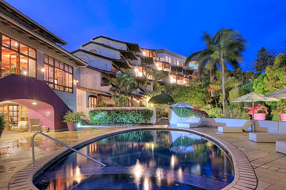 Alta Las Palomas Hotel