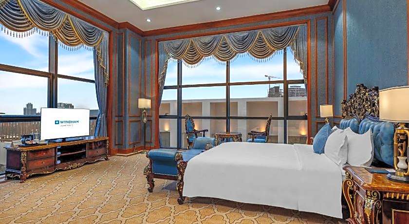 Wyndham Legend Halong