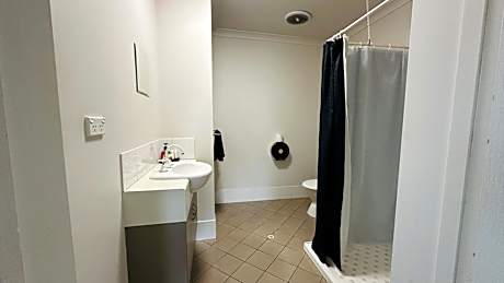 Budget Studio with Kitchenette