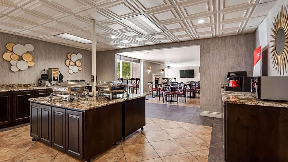 Best Western Plus Abbey Inn