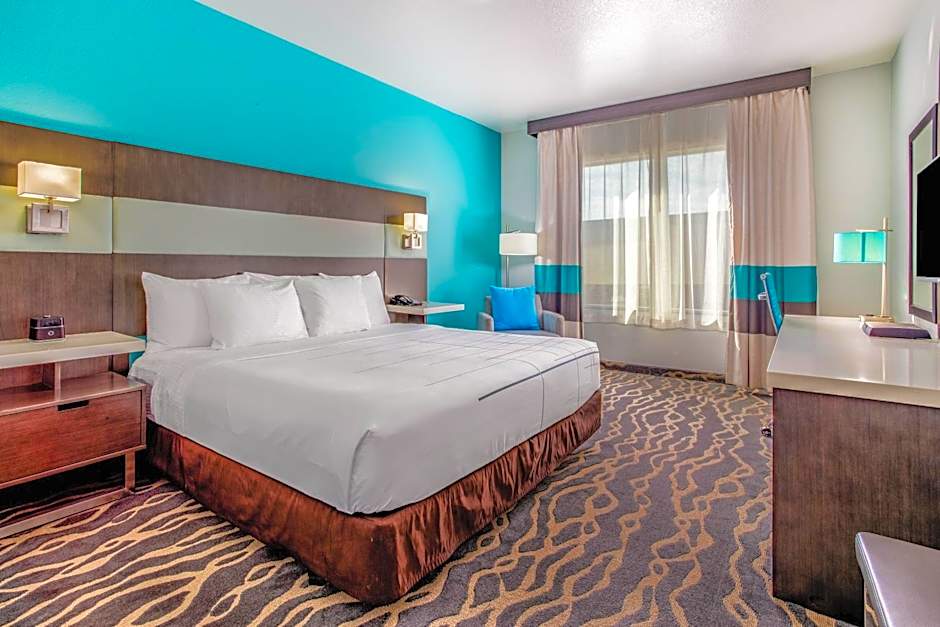La Quinta Inn & Suites by Wyndham Northlake Ft. Worth