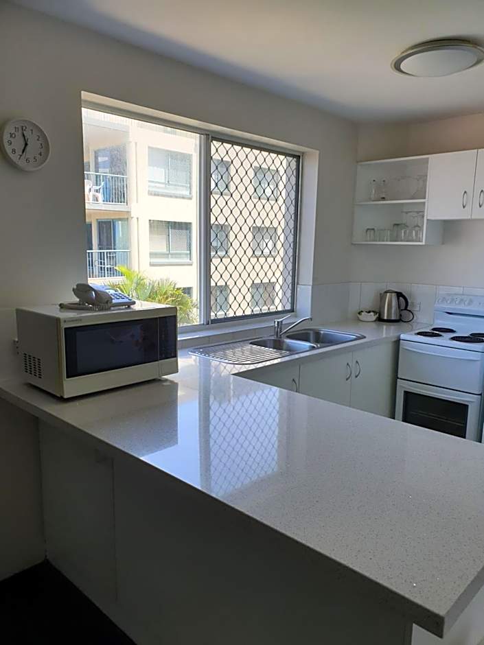 Bayviews and Harbourview Holiday Apartments