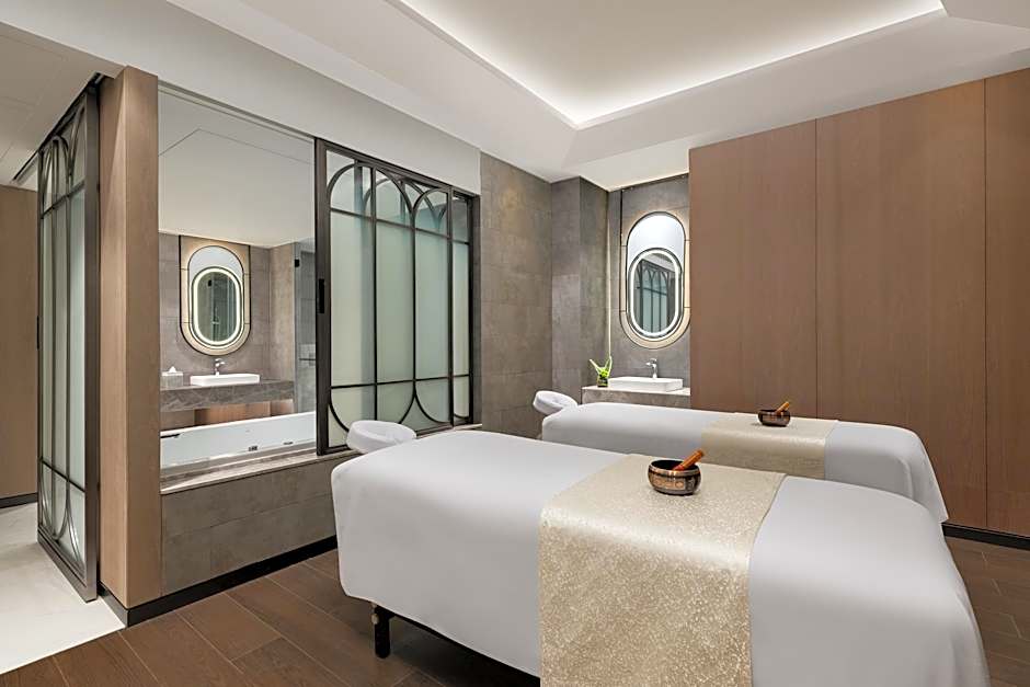 Le Meridien Ahmedabad