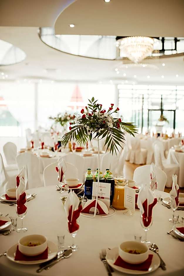 Centrum Bankietowo - Hotelowe "Perła"