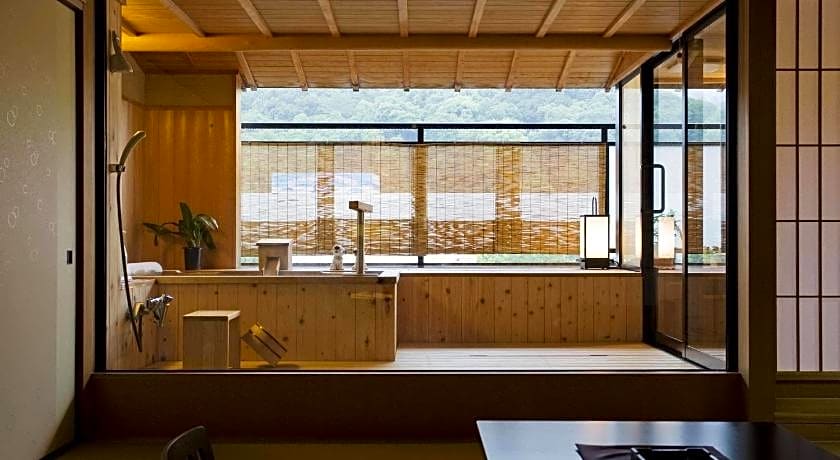 Kotosankaku Hotel