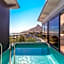 Amara 2 -Designer Penthouse with Solar Power
