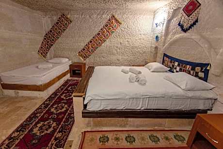 Family Room (4 Adults)