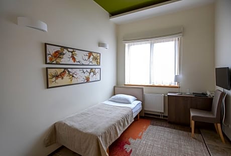 Single Room with Spa Access