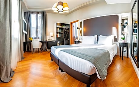 Superior Triple Room