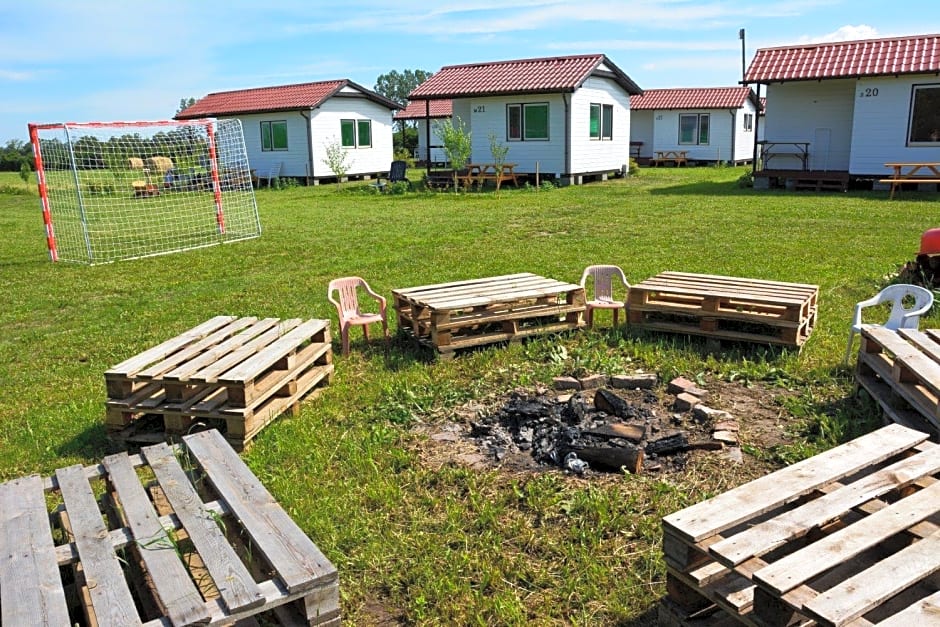 Domki Letniskowe Pod Orzechem Dziwnówek-Wrzosowo