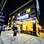 The charlotte smart hotel lopburi