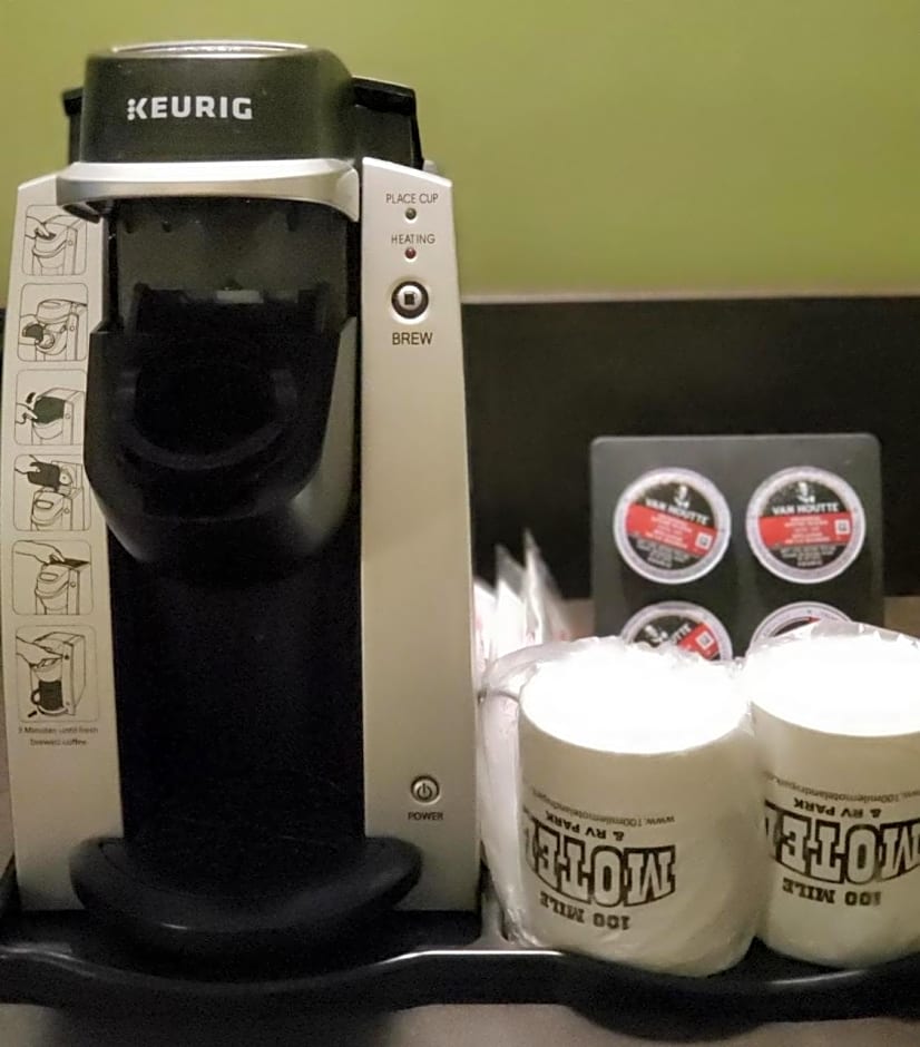 100 Mile Motel & RV Park