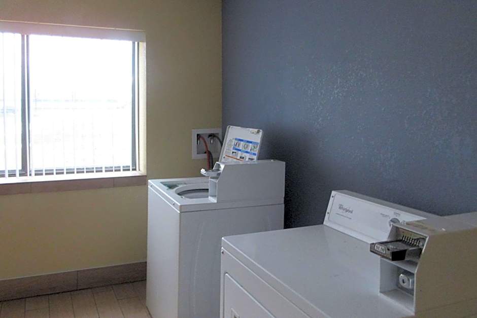 Quality Inn & Suites Benton Harbor - St. Joseph