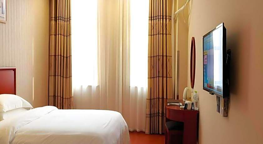 GreenTree Inn Jiangsu Suqian Yiwu Business Center Fukang Avenue Express Hotel