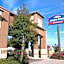 Howard Johnson by Wyndham Grand Prairie Near Lone Star Park
