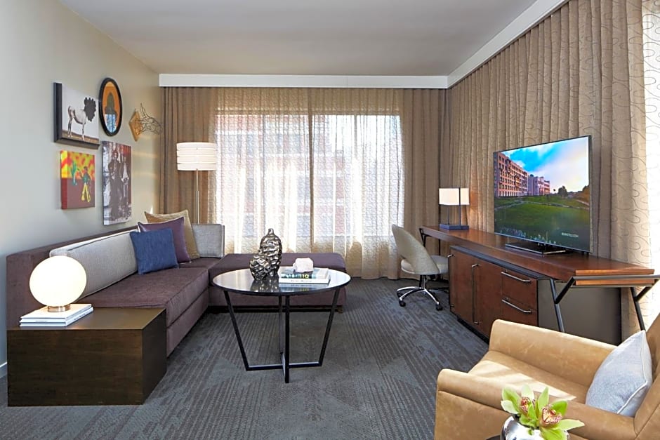 The Worthington Renaissance Fort Worth Hotel