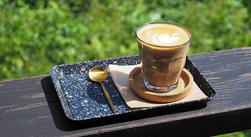 Tanigawa Valley Lodge & Coffee Roastery