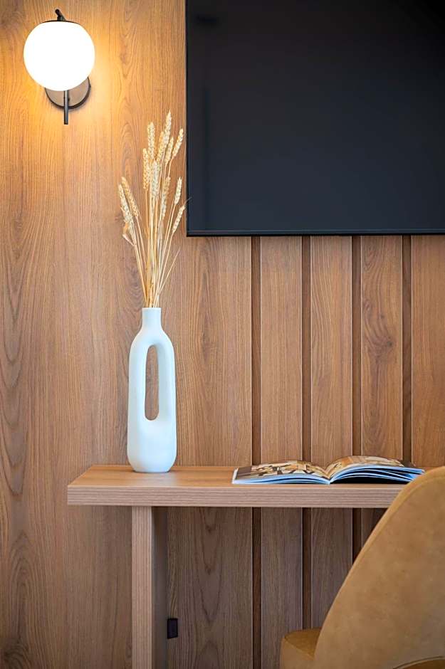 Sunrise SeaSide Suites