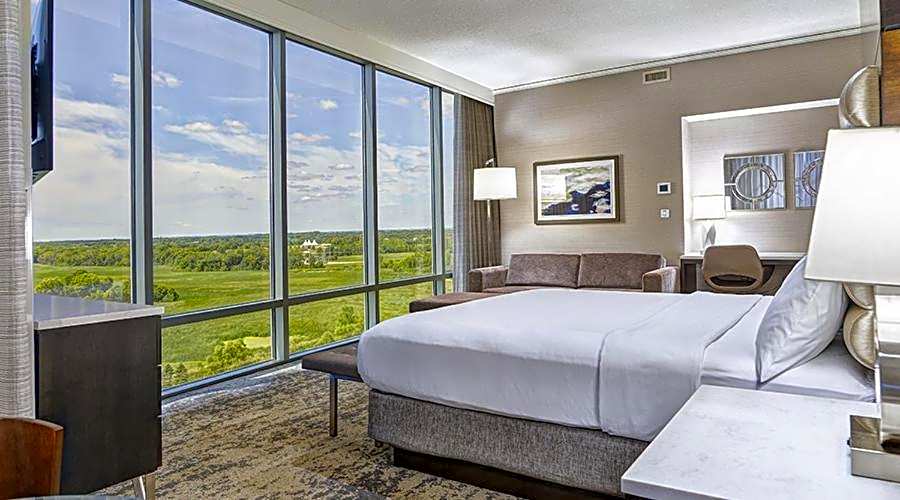 Mystic Lake Casino Hotel