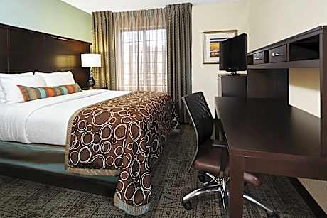 1 King Bed 1 Queen Bed 2 Bedroom Suite