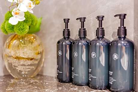 Superior King Suite - Non-Smoking