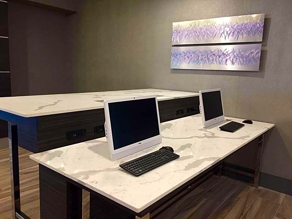 Radisson Hotel Oakland Airport – Oakland, CA