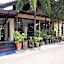 OYO 592 Goldenville Villa