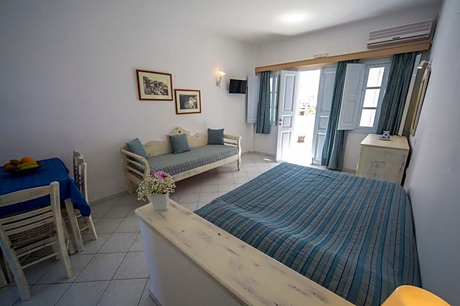 Ianthe Apartments & Villa