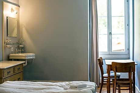 Triple Room Village View Shared Shower/WC on the floor