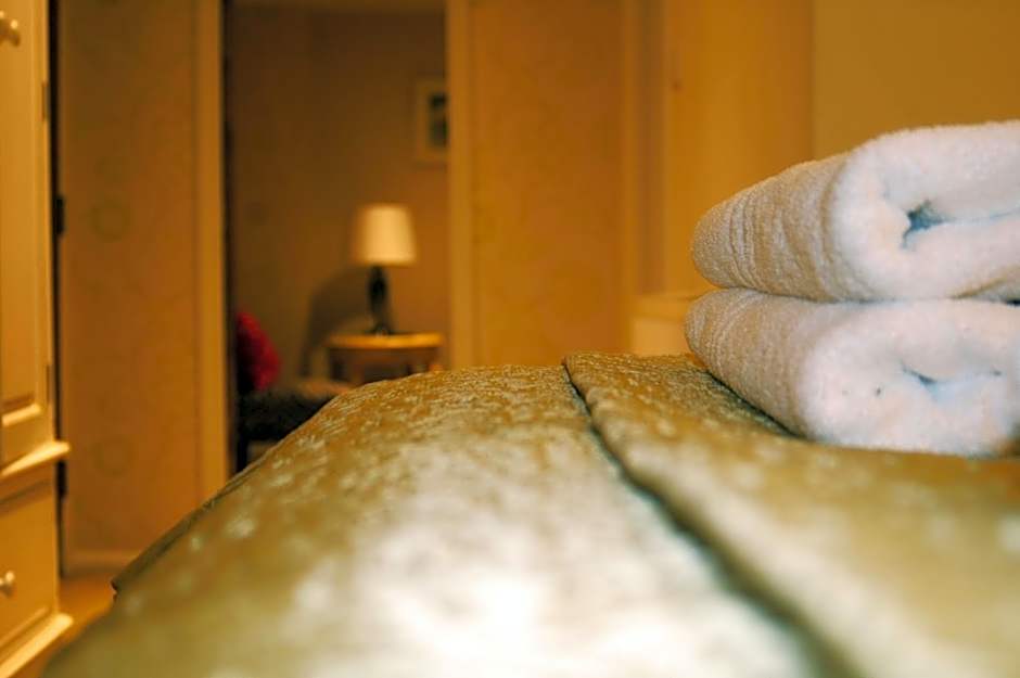 Le Bouchon Brasserie & Hotel