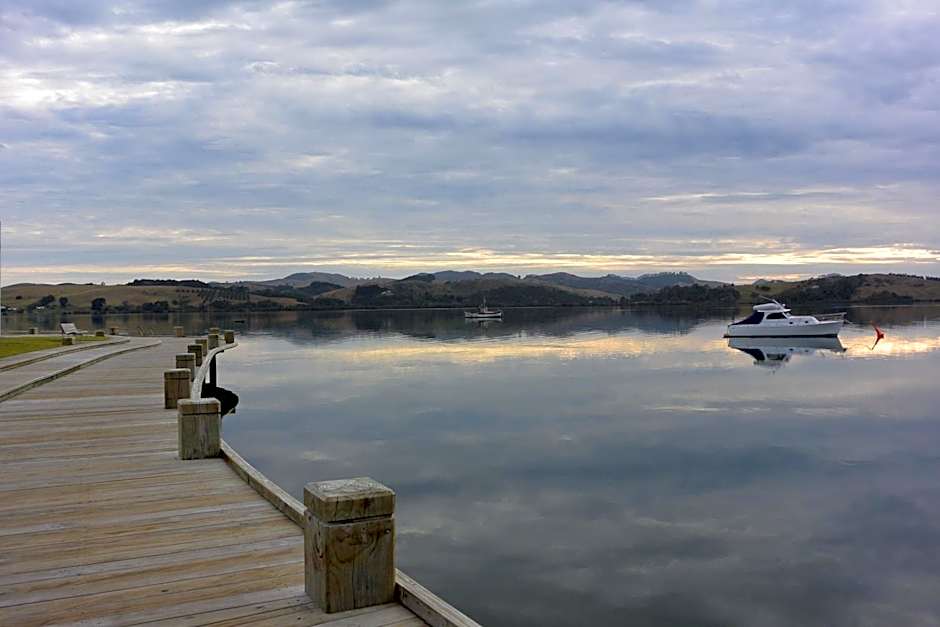 Mangonui Waterfront Apartments