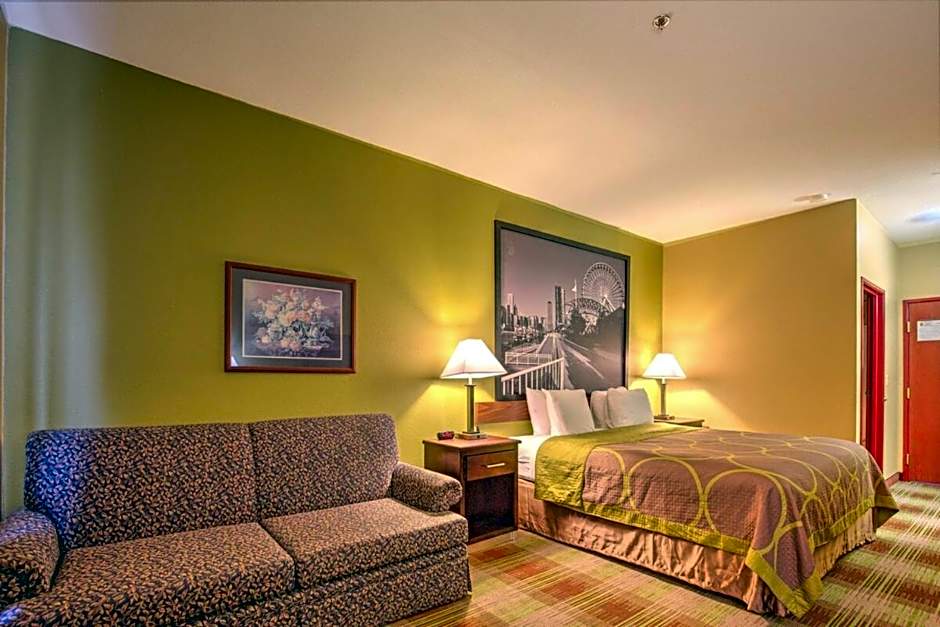 Super 8 by Wyndham Waterloo
