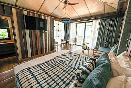 King Suite with Ocean View