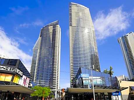 Mantra Circle on Cavill Surfers Paradise