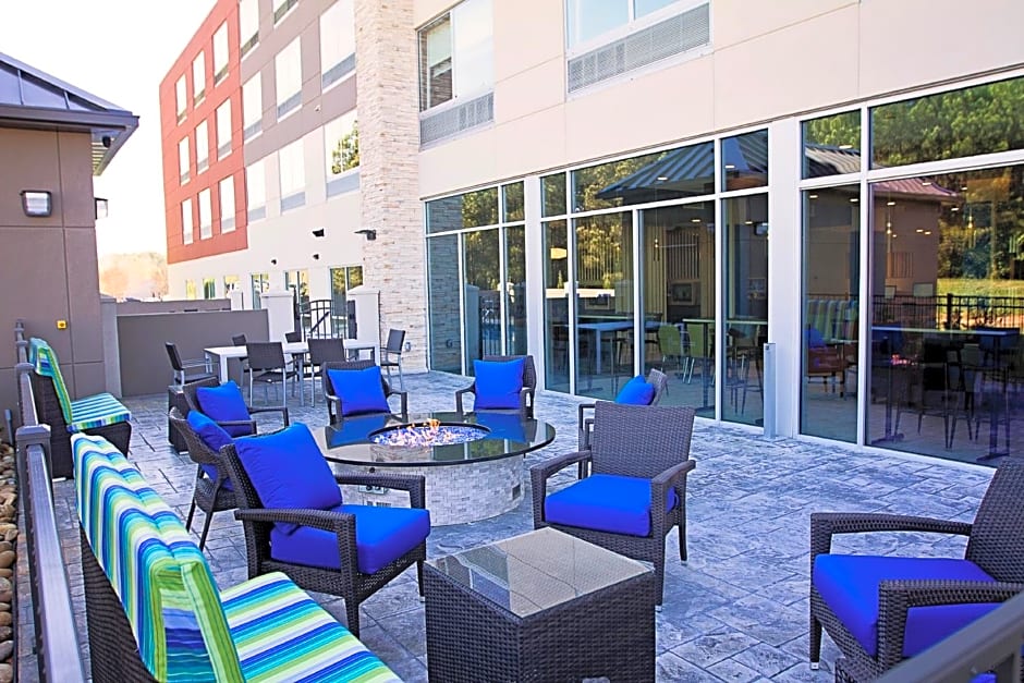 Holiday Inn Express & Suites Greenwood North By IHG