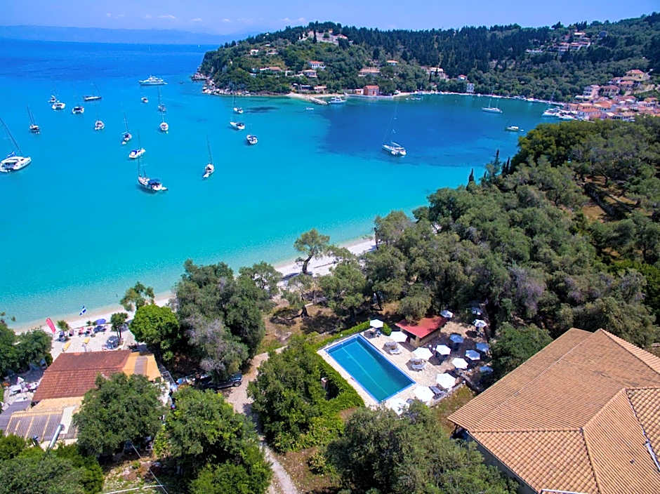 Amfitriti Hotel & Studios